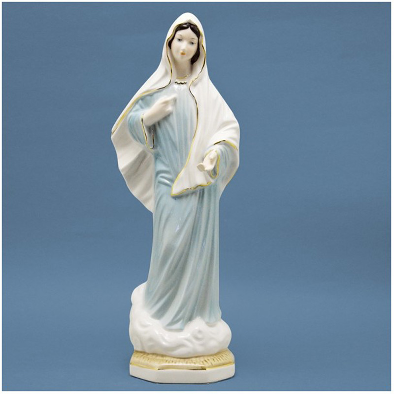 Statua Madonna di Medjugorje, realizzata in porcellana e dipinta a mano. 